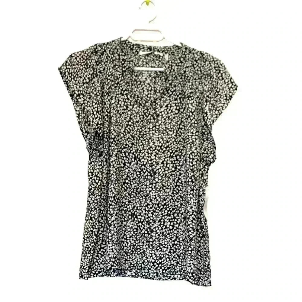 Violet + Claire lightweight tunic, size M, NWT